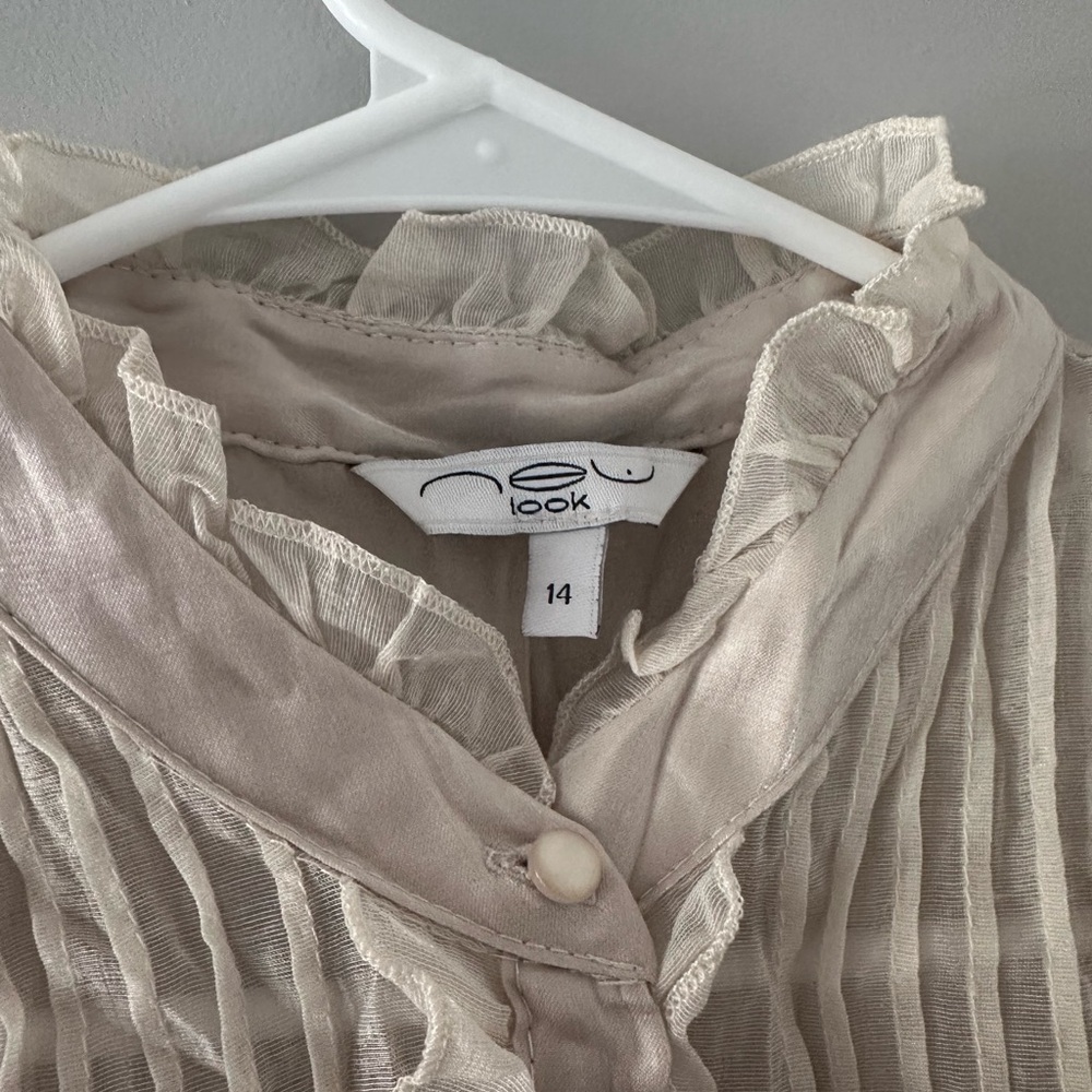 Ruffled Top - Picture 5 of 6